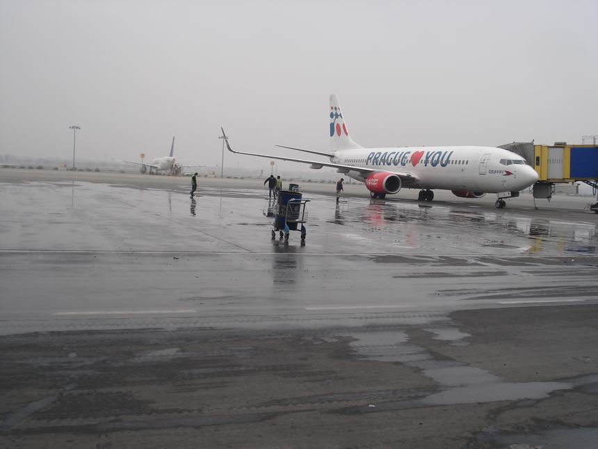 Airside chemical treatment programme