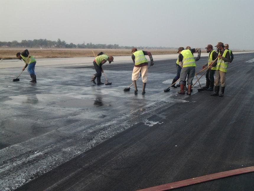 Airside chemical treatment programme