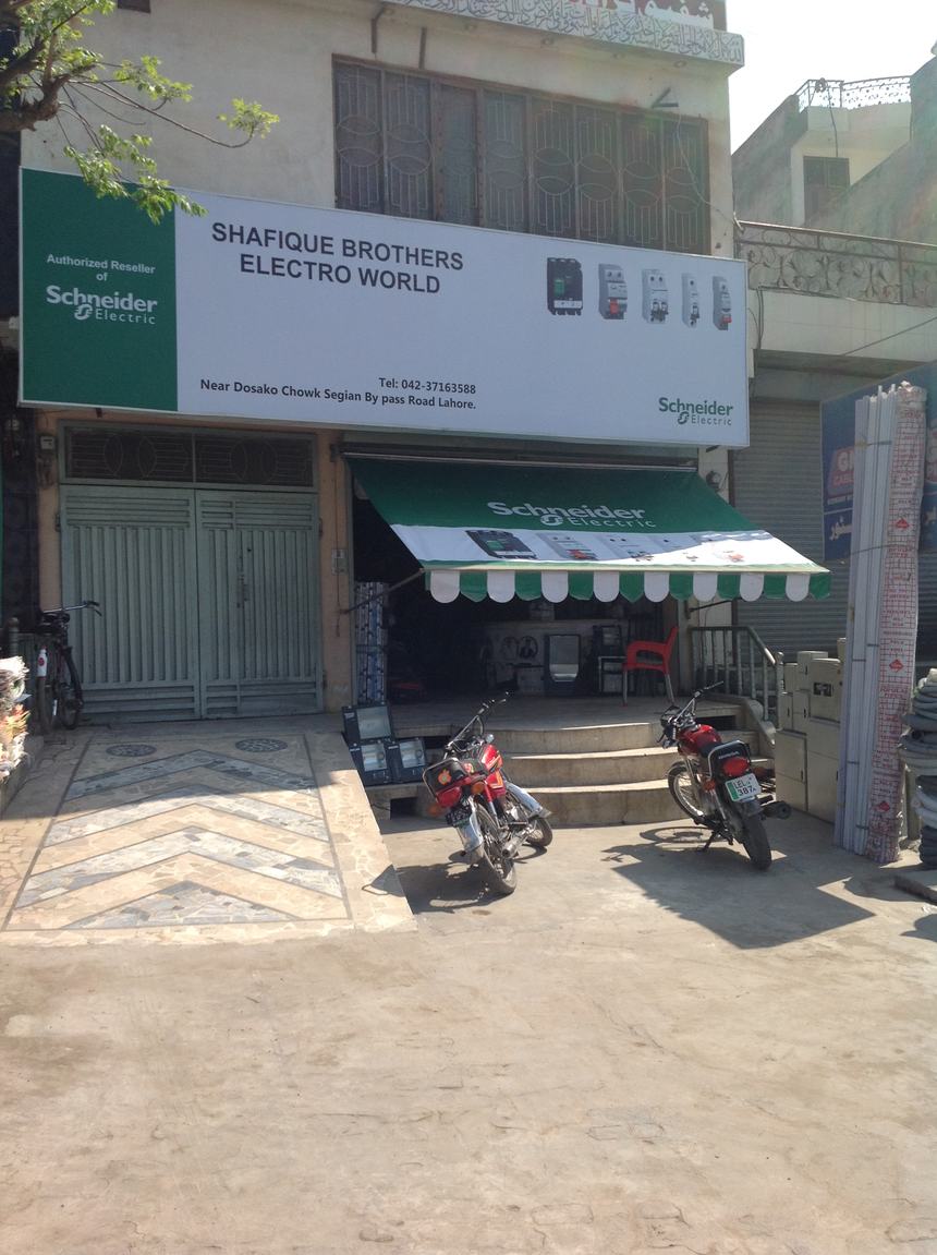 Signage & retail branding