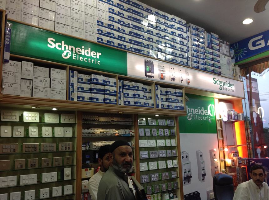 Signage & retail branding